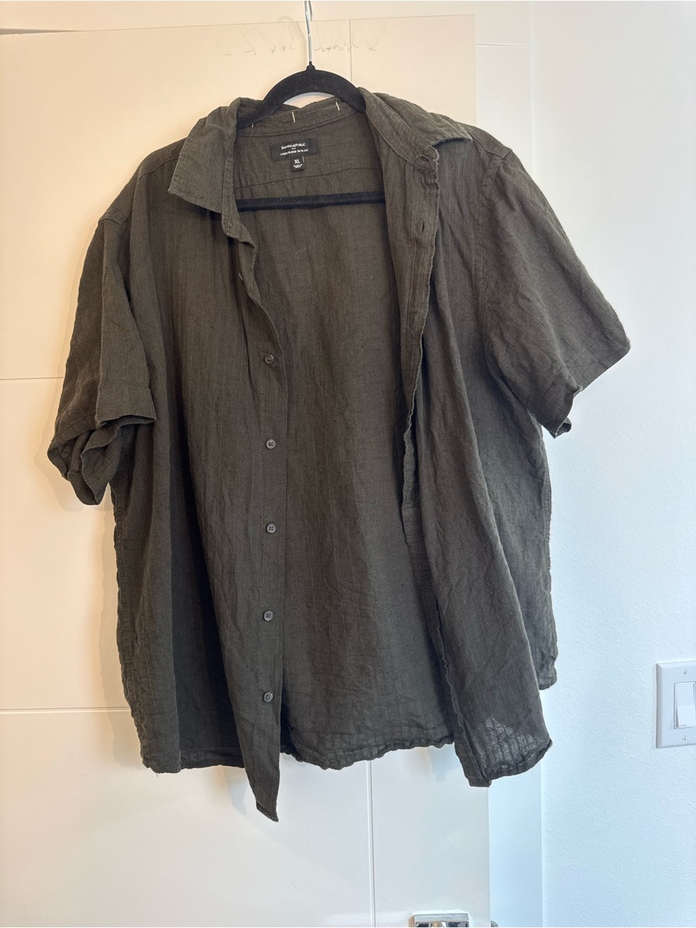 Banana Republic Olive Green Linen-Blend Button-Up Shirt